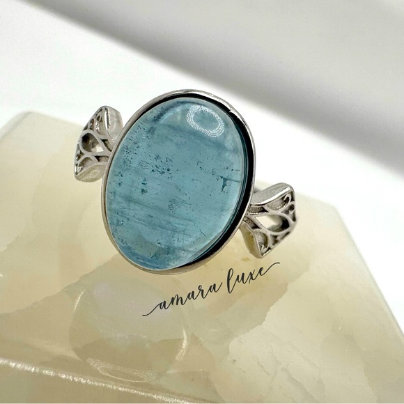 Jewelry - Aquamarine Cabachon Ring
